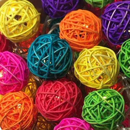 1 Set of Multi Coloured 5cm Rattan Cane 50 Ball Battery Powered LONG 5m String Lights Christmas Gift Home Wedding Party Bedroom Decoration Table Centrepiece - casaculinary