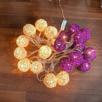 1 Set of Purple n White 5cm Rattan Cane 50 Ball Battery Powered LONG 5m String Lights Christmas Gift Home Wedding Party Bedroom Decoration Table Centrepiece - casaculinary